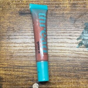 Lip Gloss with Teal Cap